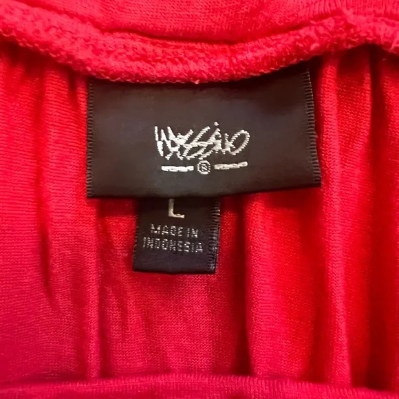 Bright Red Razor Back Tank - Picture 4 of 4